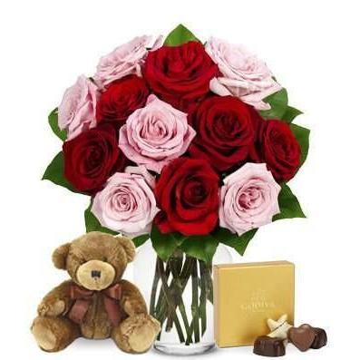 Romancing Rose Bouquet Set Overnight Delivery - Fine Gifts La Bella Basket Company